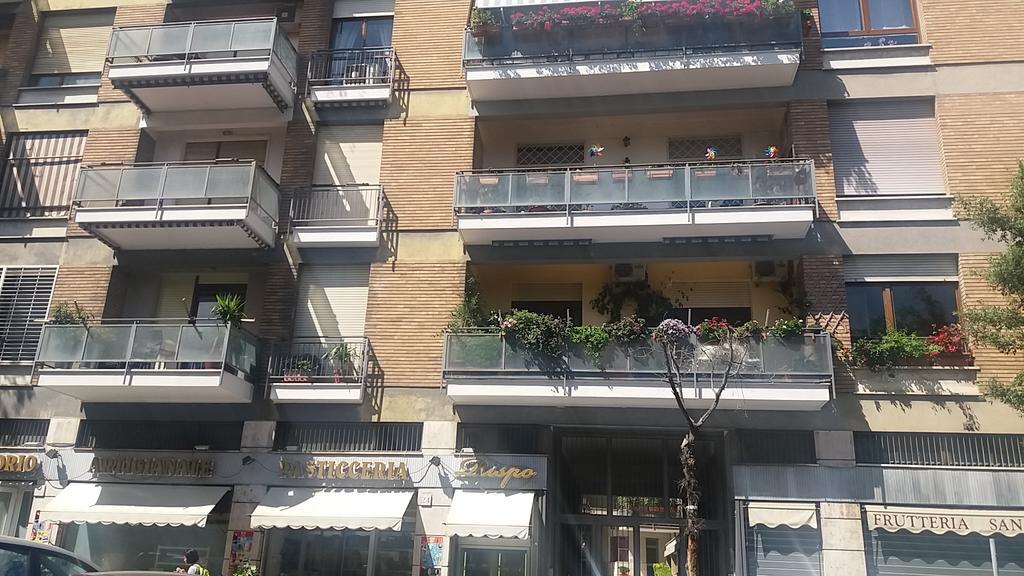S. Pietro Terrace Acomodação com café da manhã Roma Exterior foto