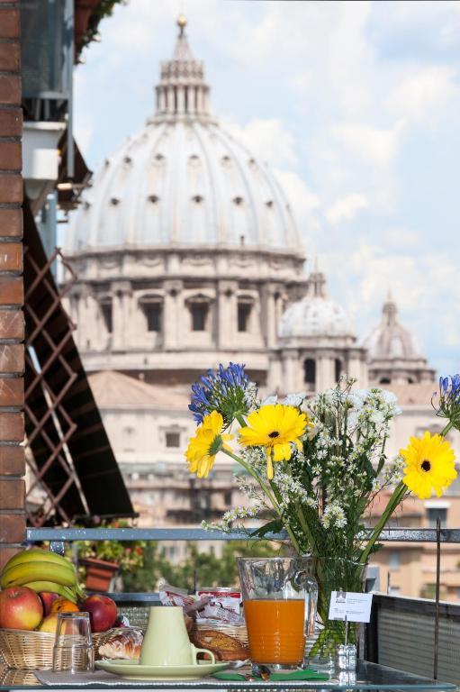 S. Pietro Terrace Acomodação com café da manhã Roma Exterior foto